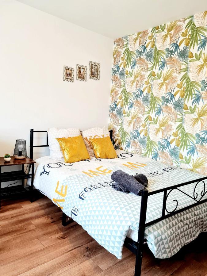Ferienwohnung Le Petit Charmeur, Parking, Wifi, Gare Flers  Exterior foto